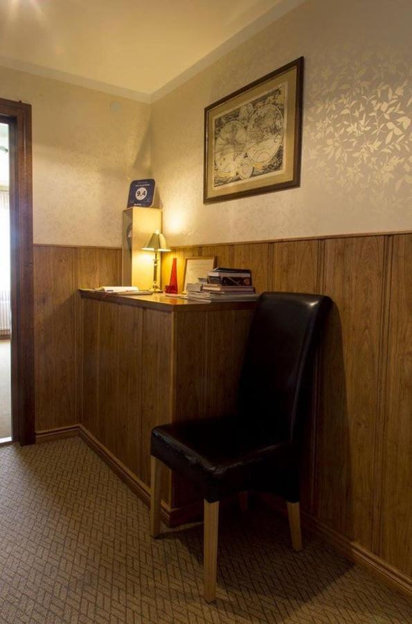 Vahe Guest House Poltsamaa Bagian luar foto